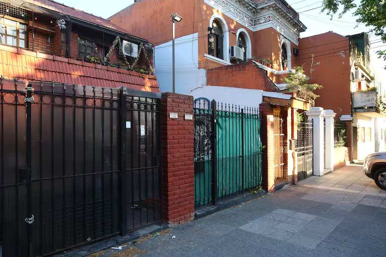¿Cuáles son los barrios de Caba dónde más bajó el precio de las propiedades en julio 2025?